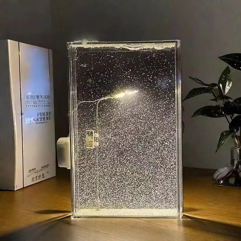The Magic Snow Lamp